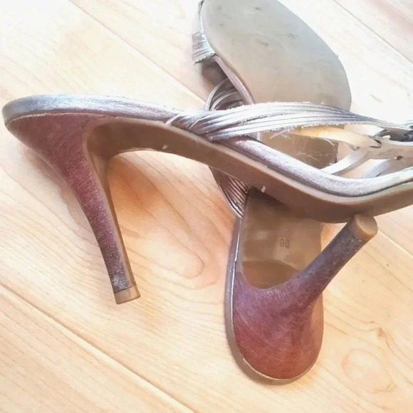 TALBOT'S gold and silver kitten heels Size 9 - Picture 1 of 6